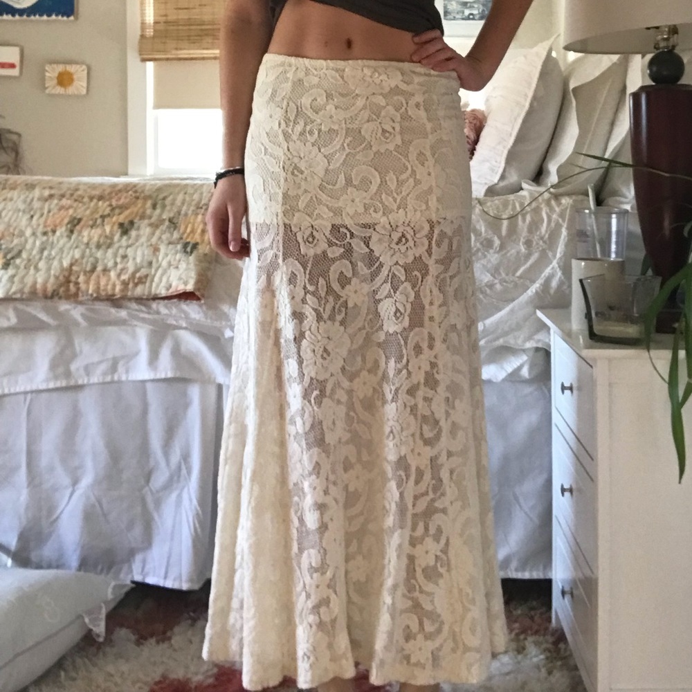 Billabong Designer’s Closet Lace Maxi Skirt